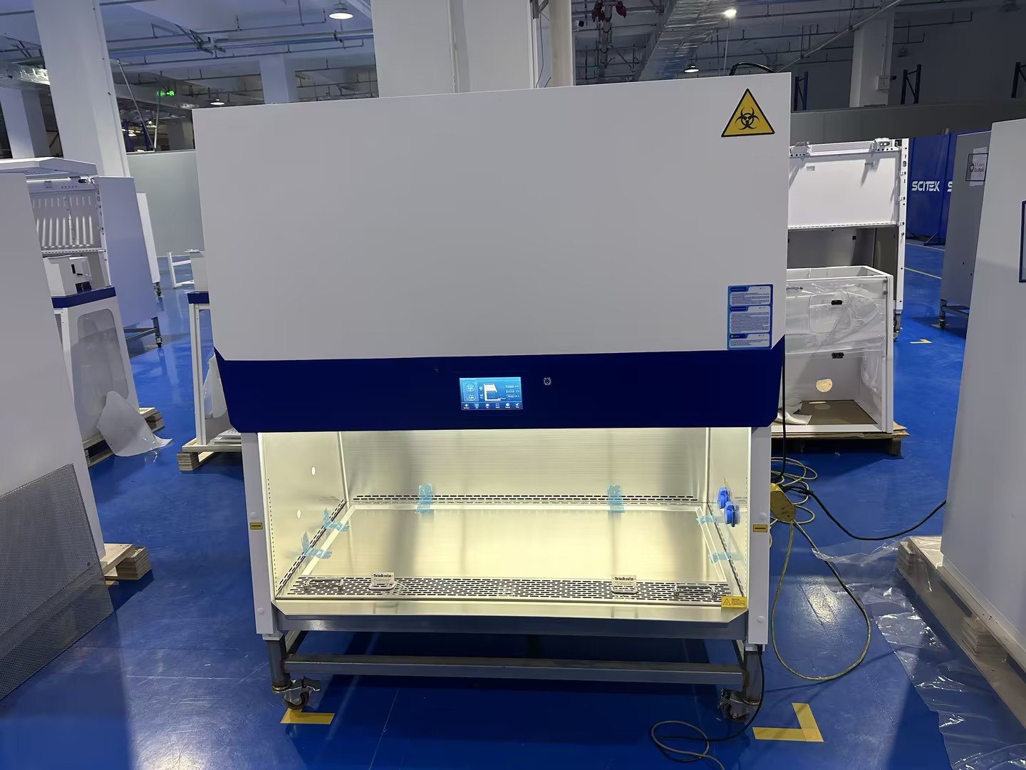 Class II Type A2 Biological Safety Cabinet - Imagen 2